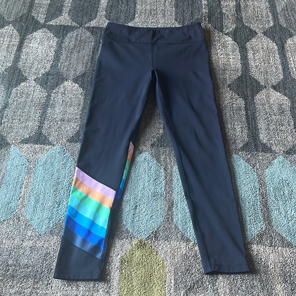 FB Movement leggings